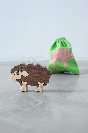 Schaf Puzzle mit Jutesack